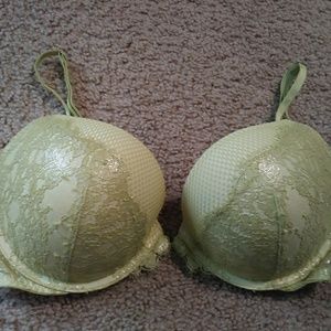 Victoria's s Secret Bra - Size 36D